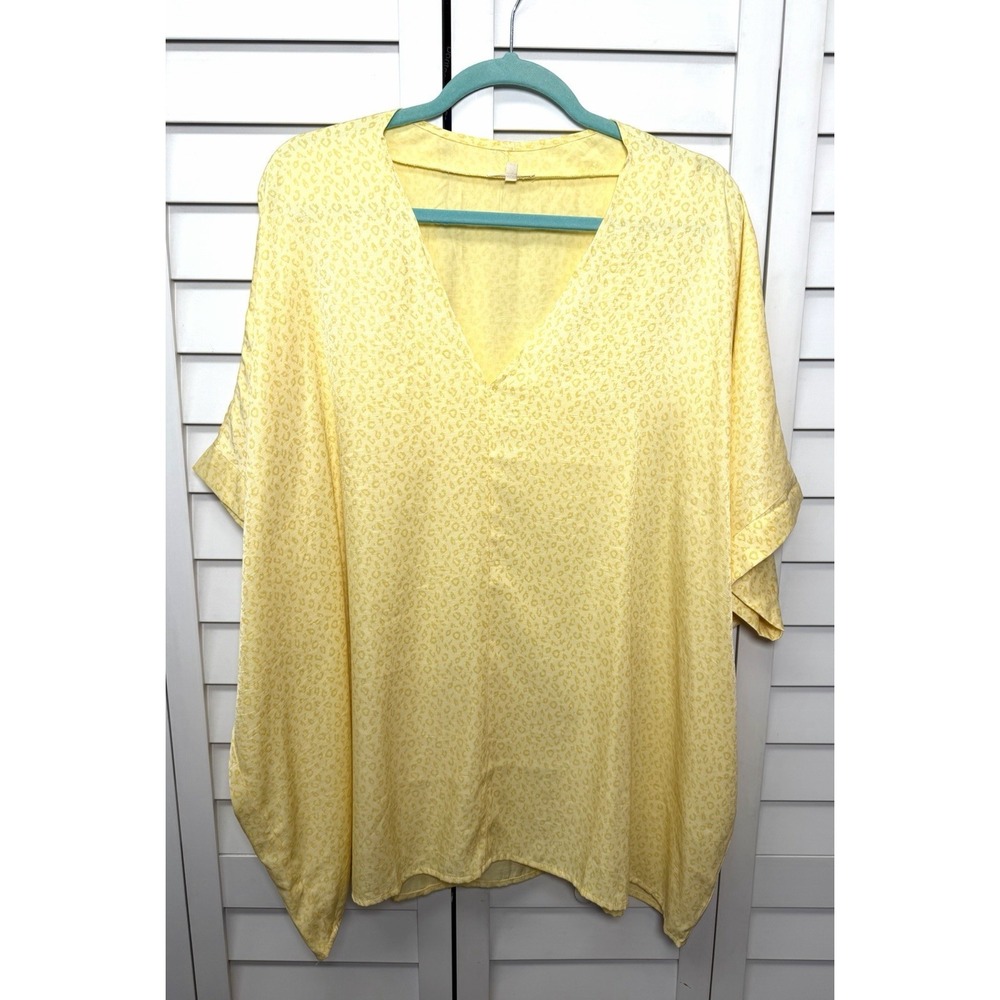 Jodifl Leopard Print Oversized V-Neck Satin Kimono Poncho Top Women's Size 2X